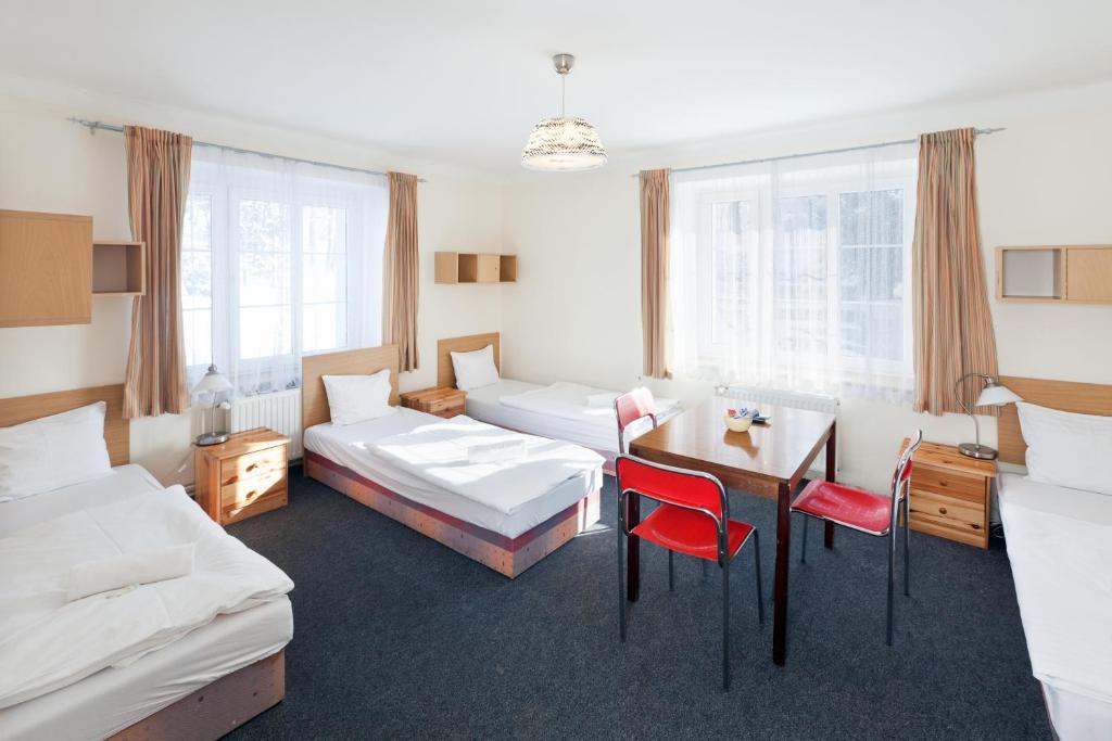 Pytloun Penzion Zelený Háj Liberec Habitación foto