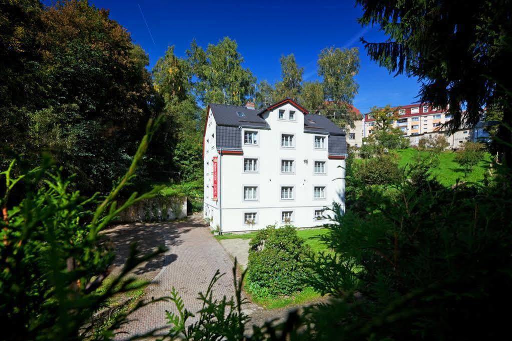 Pytloun Penzion Zelený Háj Liberec Exterior foto